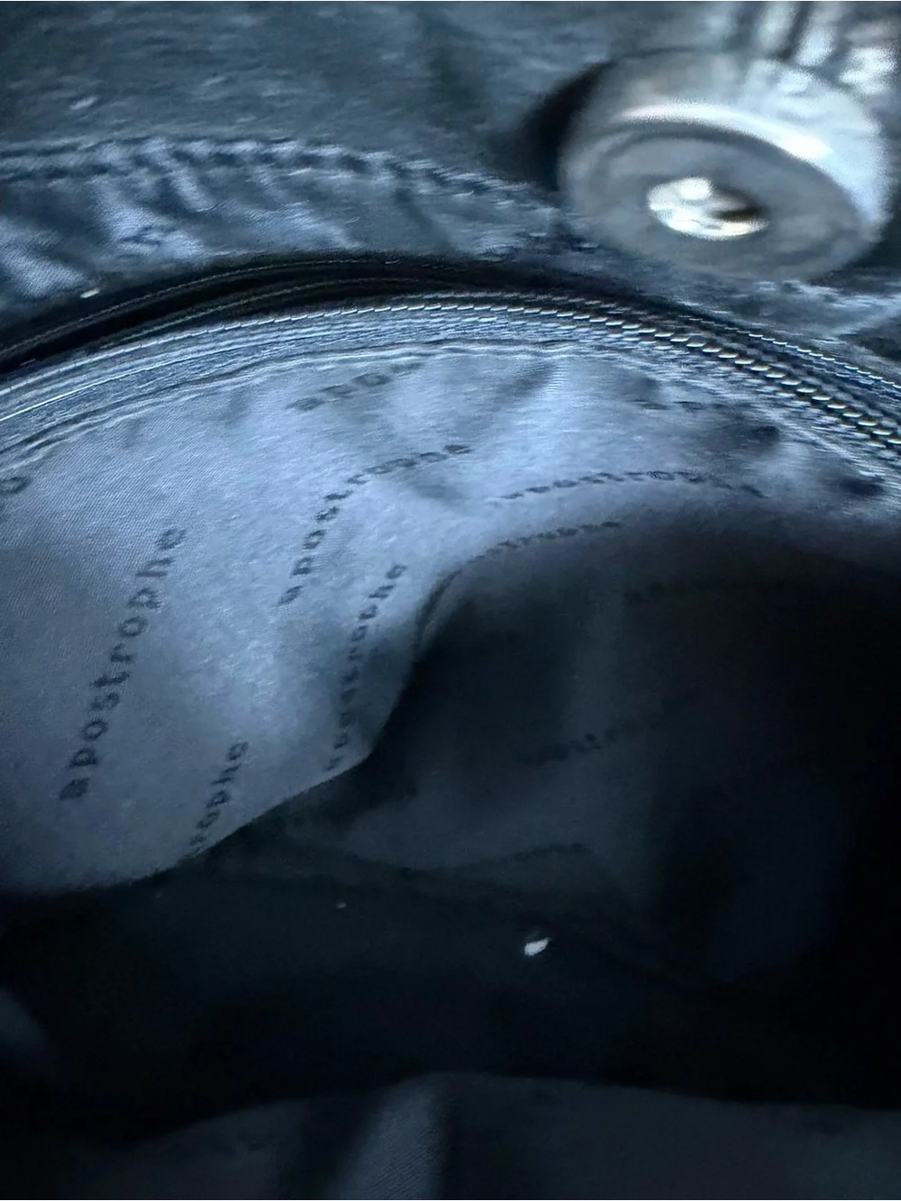 Apostrophe Black Leather Shoulder Bag